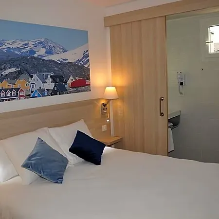 Aparthotel Privilège Hôtel&apparts Eurociel Centre Comédie 3*