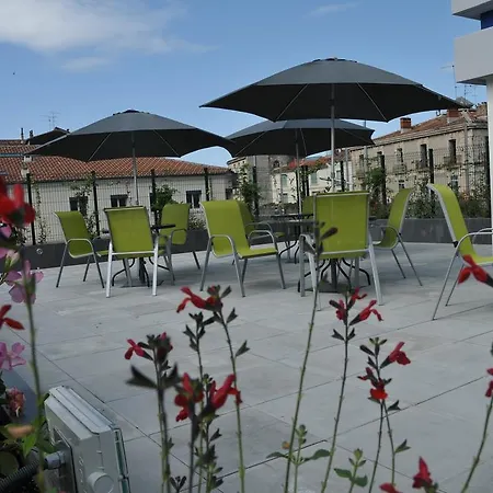 Privilege & Eurociel Centre Comedie アパートホテル