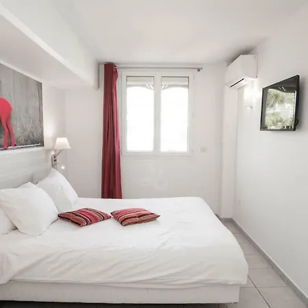 Privilege & Eurociel Centre Comedie Apartmanhotel 3*