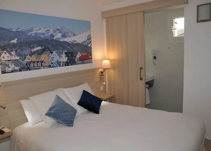 Aparthotel Privilège Hôtel&apparts Eurociel Centre Comédie 3*