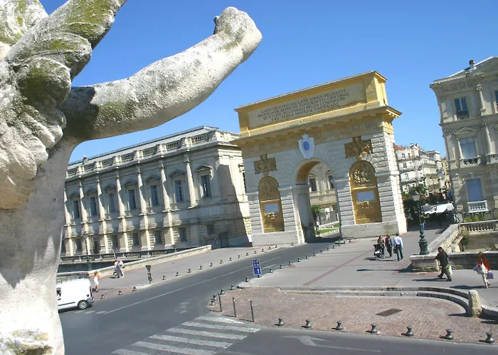 Privilège Hôtel&apparts Eurociel Centre Comédie Apart-hotel 3*