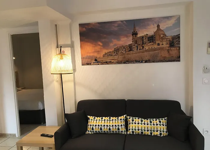 Aparthotel Privilege & Eurociel Centre Comedie
